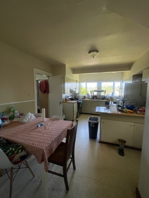 Foto del edificio - 5231 12th Ave NE