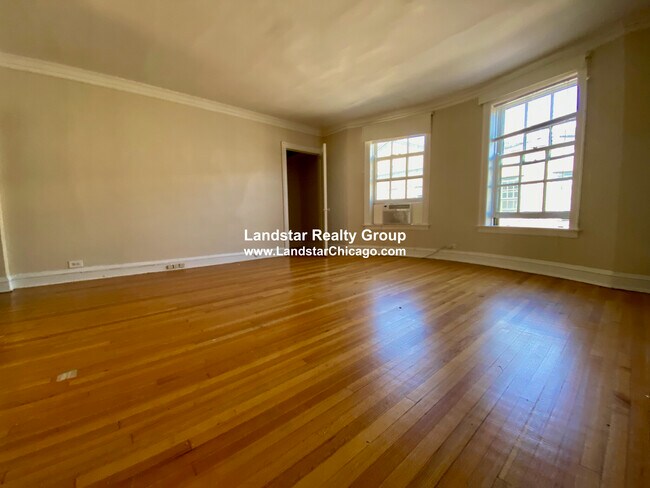 Foto del edificio - 907 Elmwood Ave