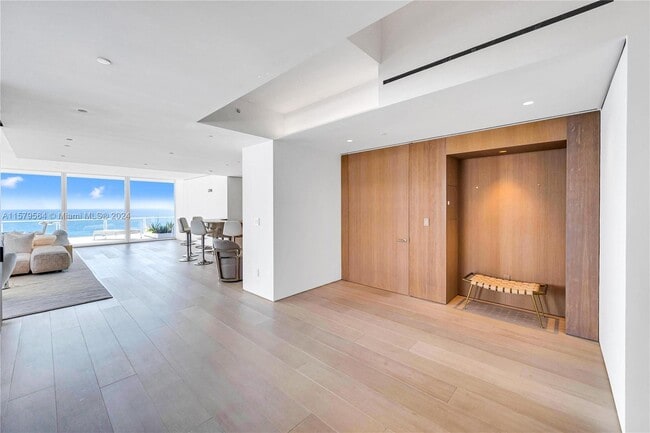 Building Photo - 9111 Collins Ave