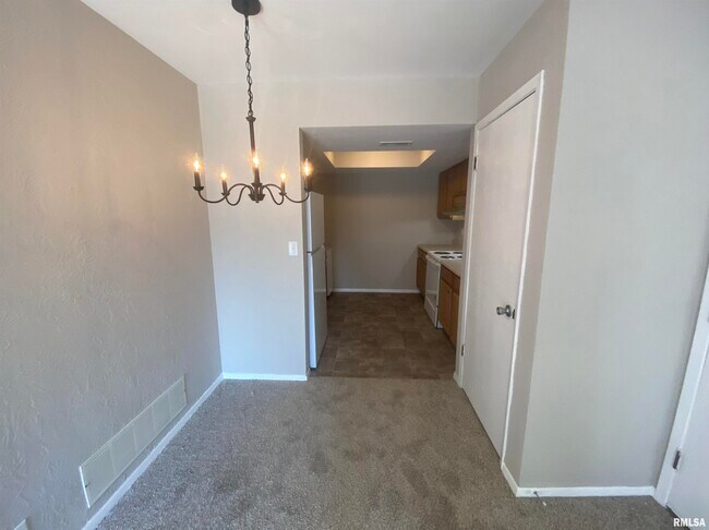 Building Photo - 609 Parr Hue Ln