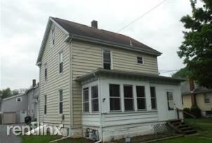 Primary Photo - 3 br, 1 bath House - 156 RIVER ROAD