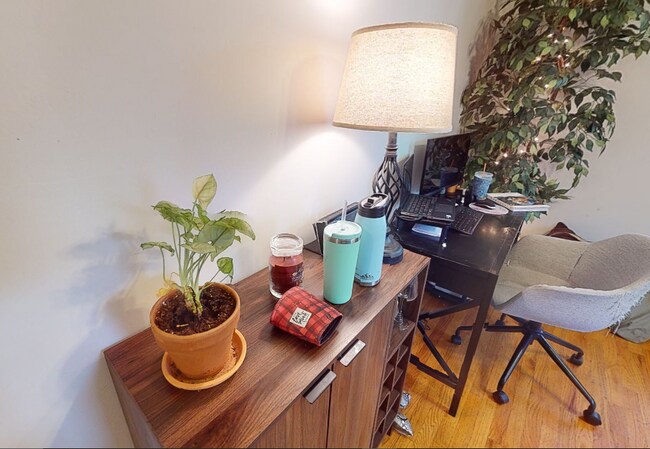 Foto del edificio - 348 Allston St