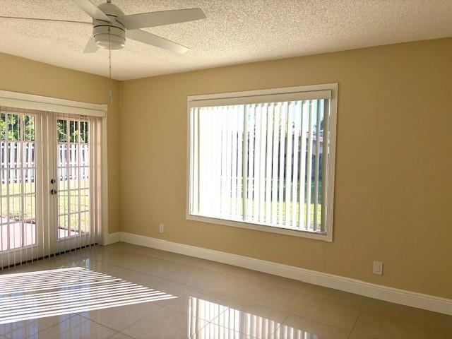 Foto del edificio - 2562 NW 107th Ave