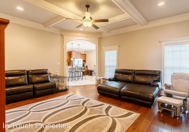 Building Photo - 4 br, 2 bath House - 4153 Old Ivy Trce