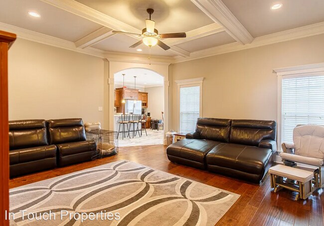 Foto del edificio - 4 br, 2 bath House - 4153 Old Ivy Trce