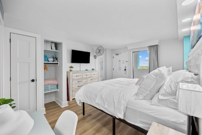 Foto del edificio - 3000 N Ocean Blvd