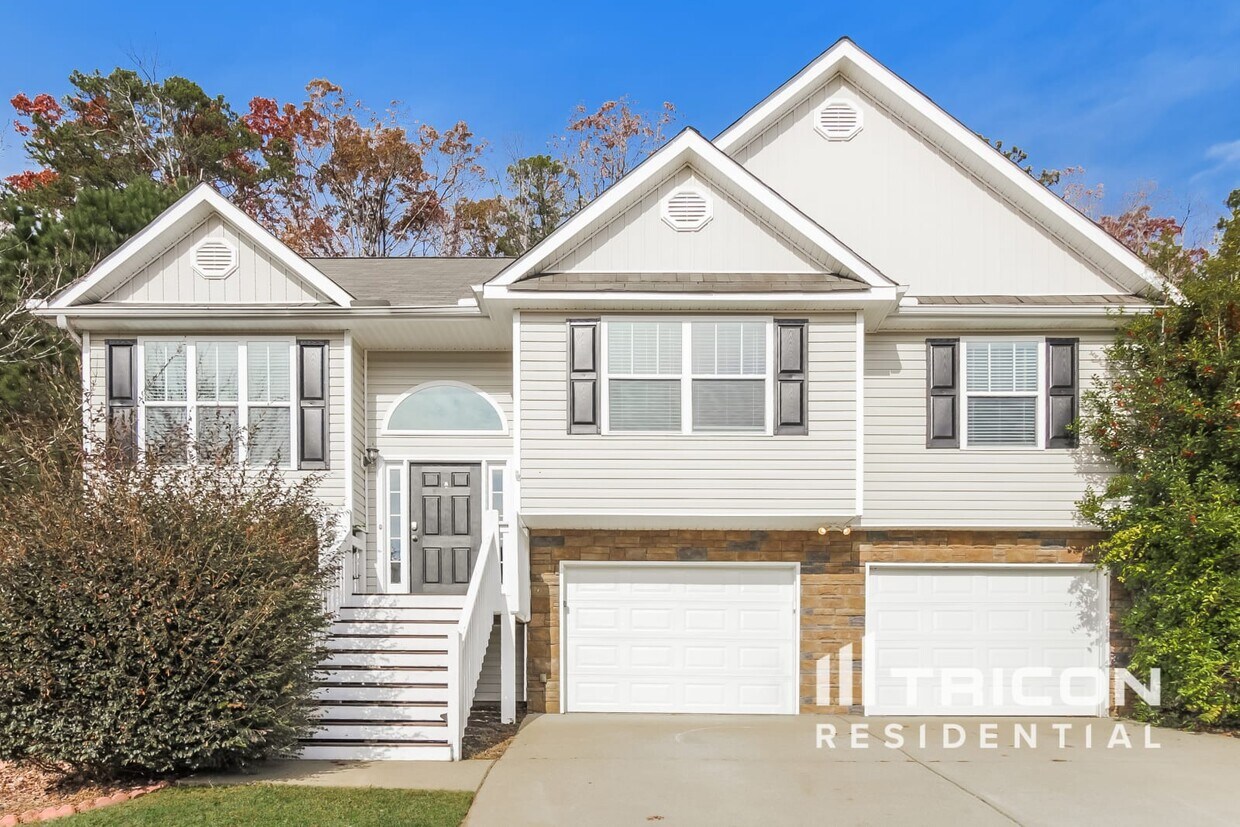 Primary Photo - 135 Fieldcrest Drive Dallas GA