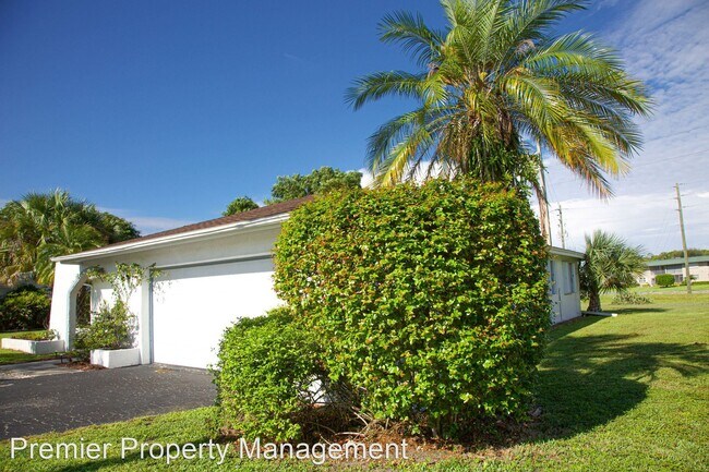 Building Photo - 3 br, 2 bath House - 123 Doral Circle