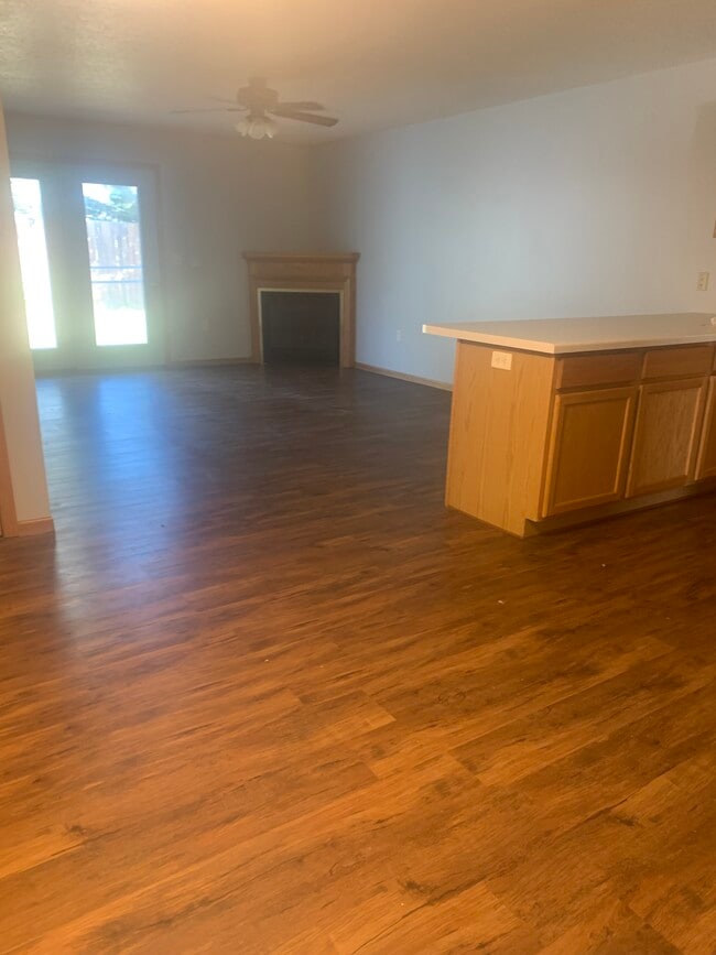 Building Photo - 3564 E Meadows Pl