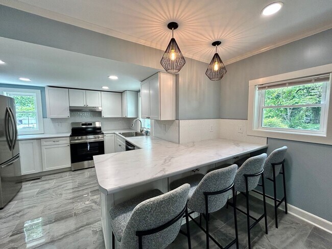 Foto del edificio - Newly remodeled 3 bedroom, 2 bath home for...