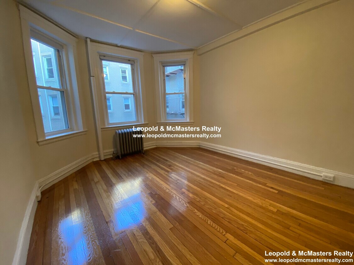Foto principal - 1198 Boylston St