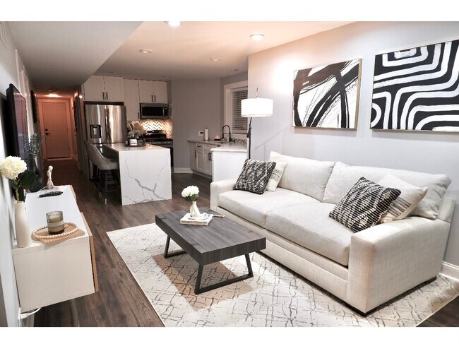 Foto del edificio - 2944 N Ridgeway Ave