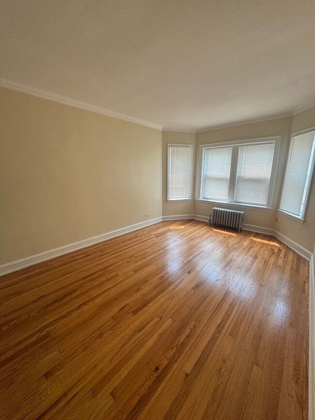 Foto del edificio - 6214 N Mozart St