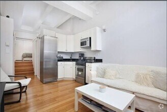 Building Photo - 12 Stoneholm St