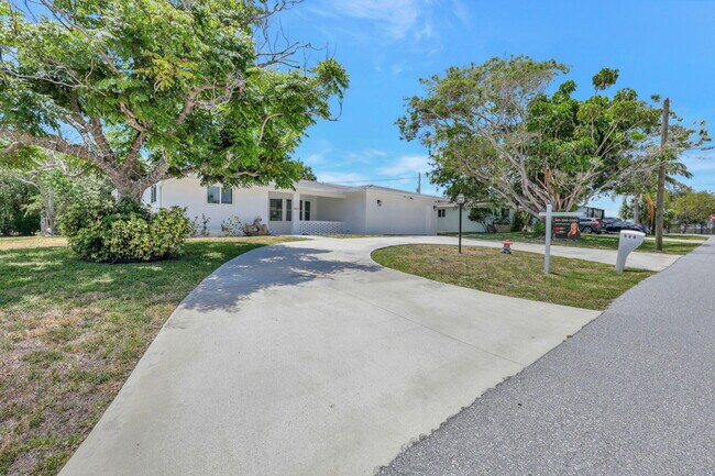 Foto del edificio - 334 SW 13th Ave