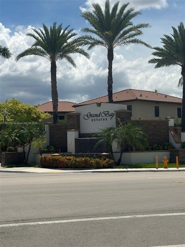 Foto del edificio - 9941 NW 86th Terrace