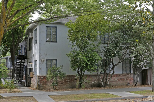 2216 H St, Sacramento, CA 95816 Apartments Sacramento