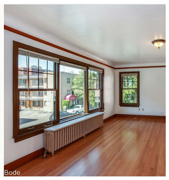 Foto del edificio - 4134 11th Ave NE