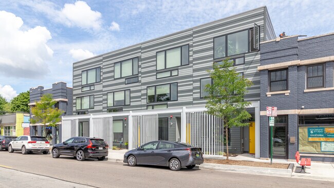 Building Photo - 208 Harrison St