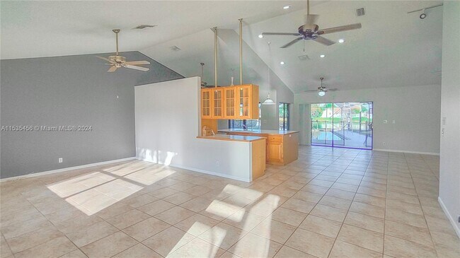 Building Photo - 9685 El Clair Ranch Rd