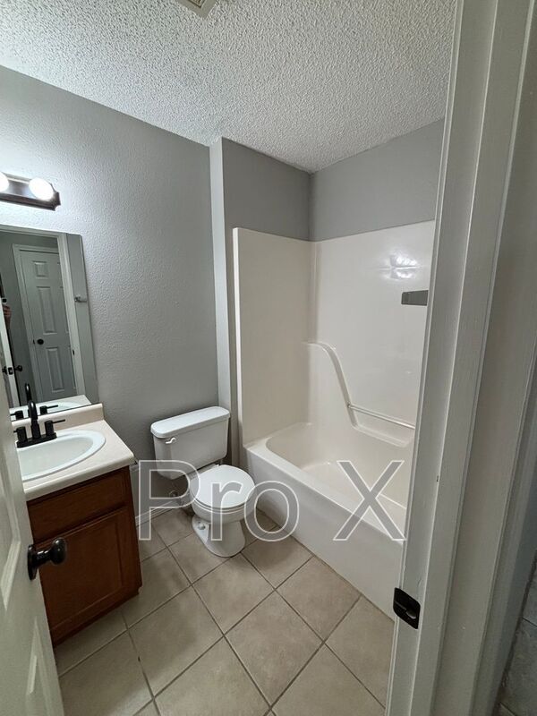 Foto del edificio - 3409 SW Victoria Pl