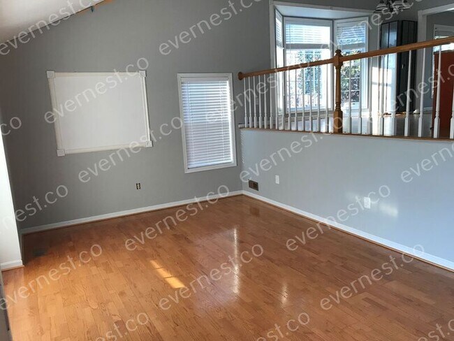 Building Photo - 99 Tanterra Dr