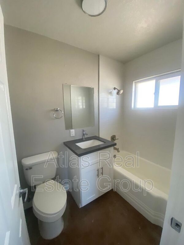 Foto del edificio - 1525 W Osborn Rd