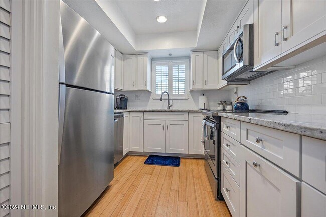 Building Photo - 687 Ponte Vedra Blvd