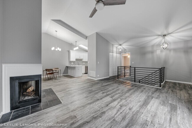 Foto del edificio - 7415 Canterbury Pl