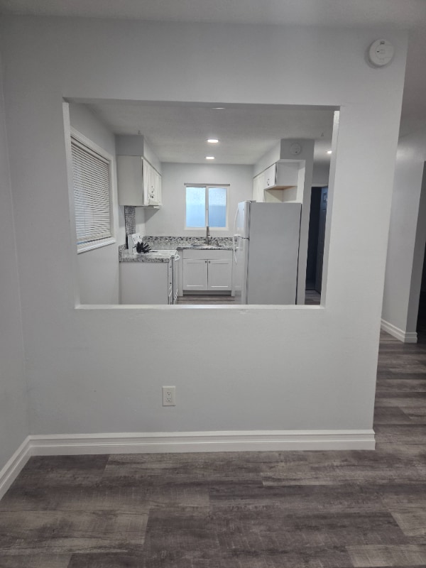 Building Photo - 8000 NE Hwy 99