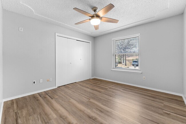 Building Photo - 5309 Lansingford Trail