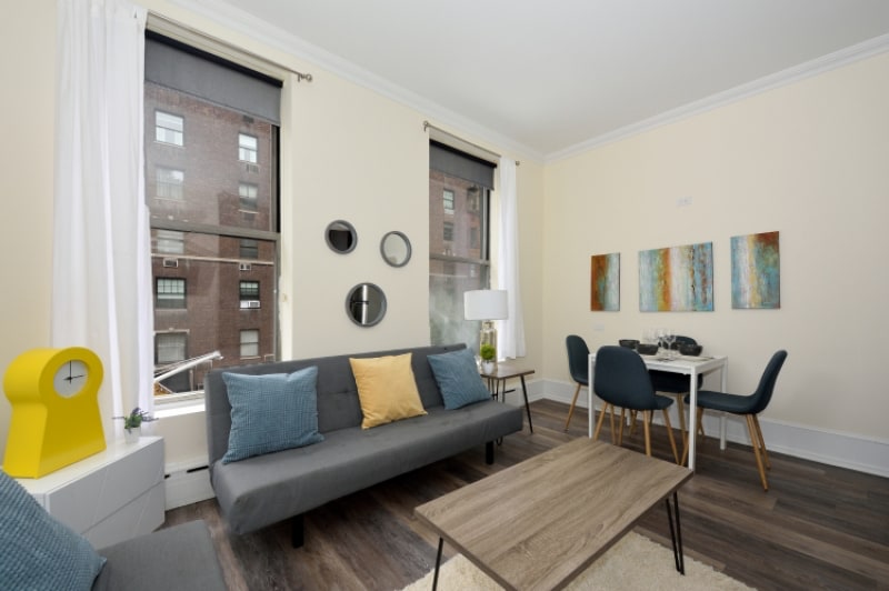 Primary Photo - 1022 Lexington Ave