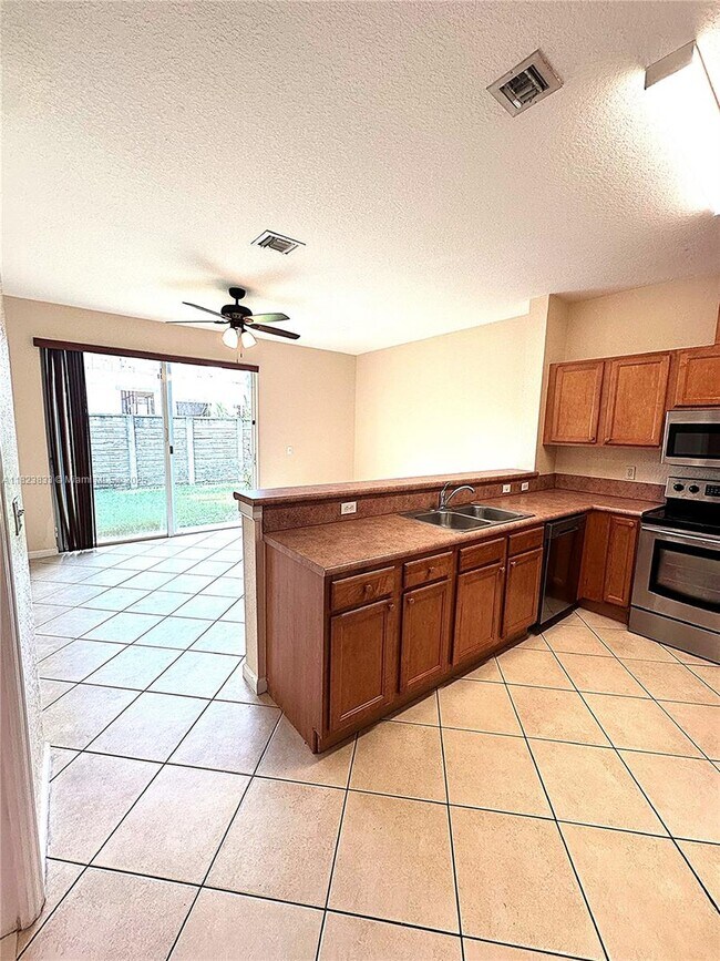 Foto del edificio - 12010 SW 268th St