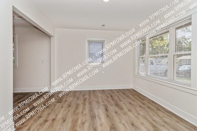 Building Photo - AFFORDABLE HOME!! 1 Bed, 1 Bath Home in De...