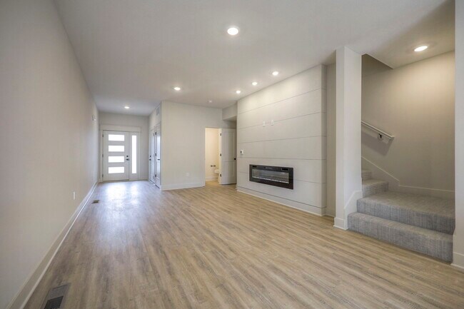 Foto del edificio - 22904 W 72nd Ter