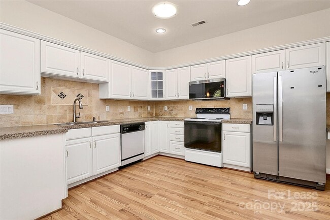 Foto del edificio - 11357 Olde Turnbury Ct