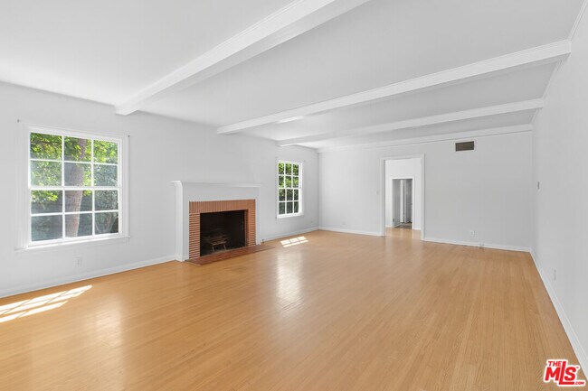 Foto del edificio - 4909 Morse Ave