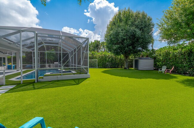 Foto del edificio - 477 Otter Ln S