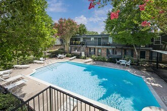 Building Photo - 8939 Gaylord Dr