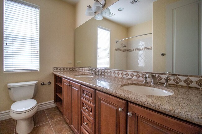Building Photo - UPGRADED 3BD/2.5BA IN LAKE LAS VEGAS!