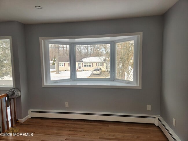 Building Photo - 883 Roundtree Dr