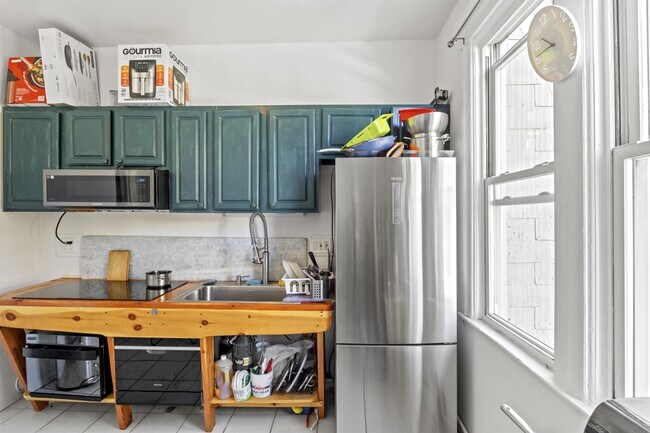 Building Photo - 56 Prospect St