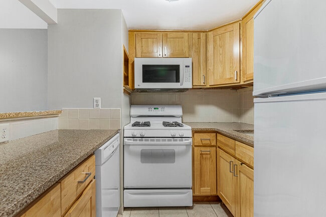 Building Photo - 126 W 132nd St