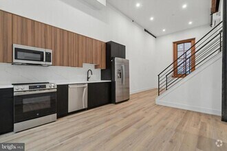 Building Photo - 808 N 3rd St
