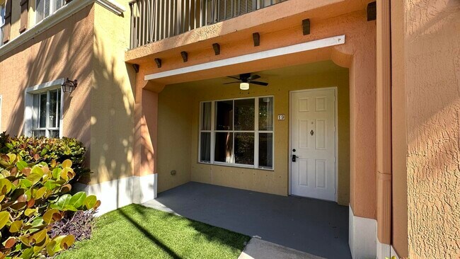 Foto del edificio - 3549 Forest Hill Blvd