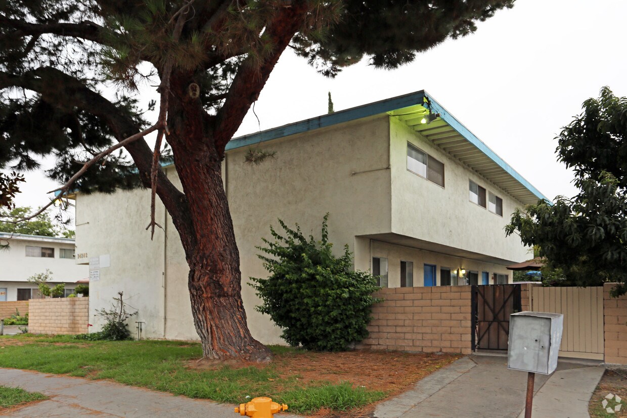 Foto del edificio - 14102 Buena St
