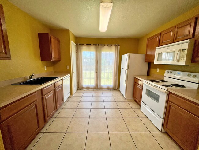 Foto del edificio - 6015 Plumbago Pl