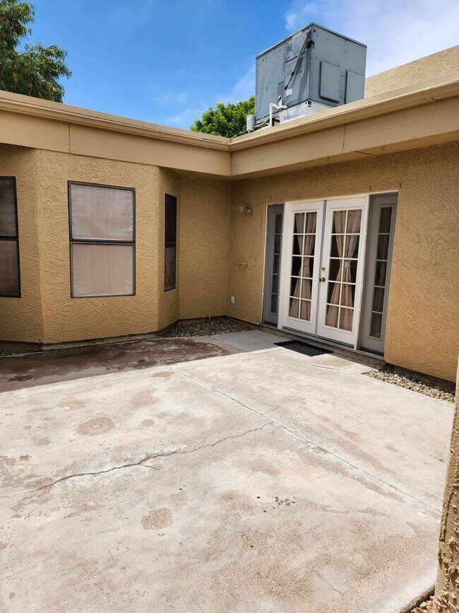 Foto del edificio - 14404 N 57th Dr