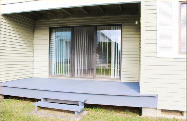 Balcony - Fox Hill Apartments