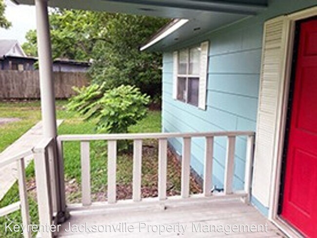 Foto del edificio - 3 br, 2 bath House - 3418 Lowell Avenue